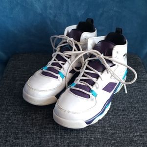 Nike Jordan kids basketball shoes